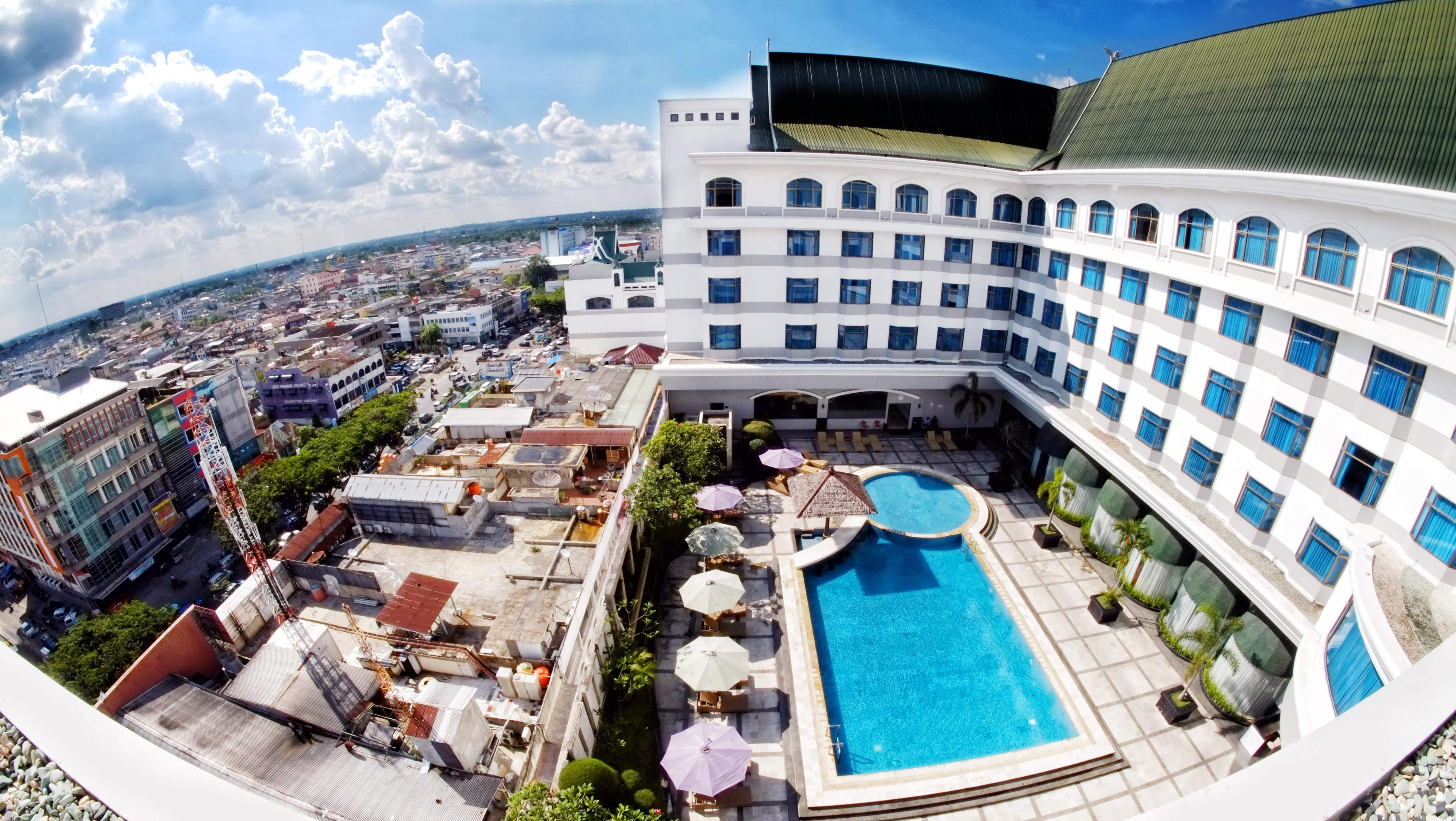 Hotel Grand Jatra 5*