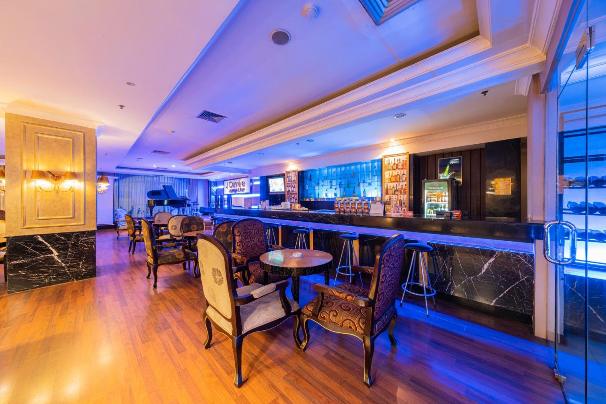 Hotel Grand Jatra