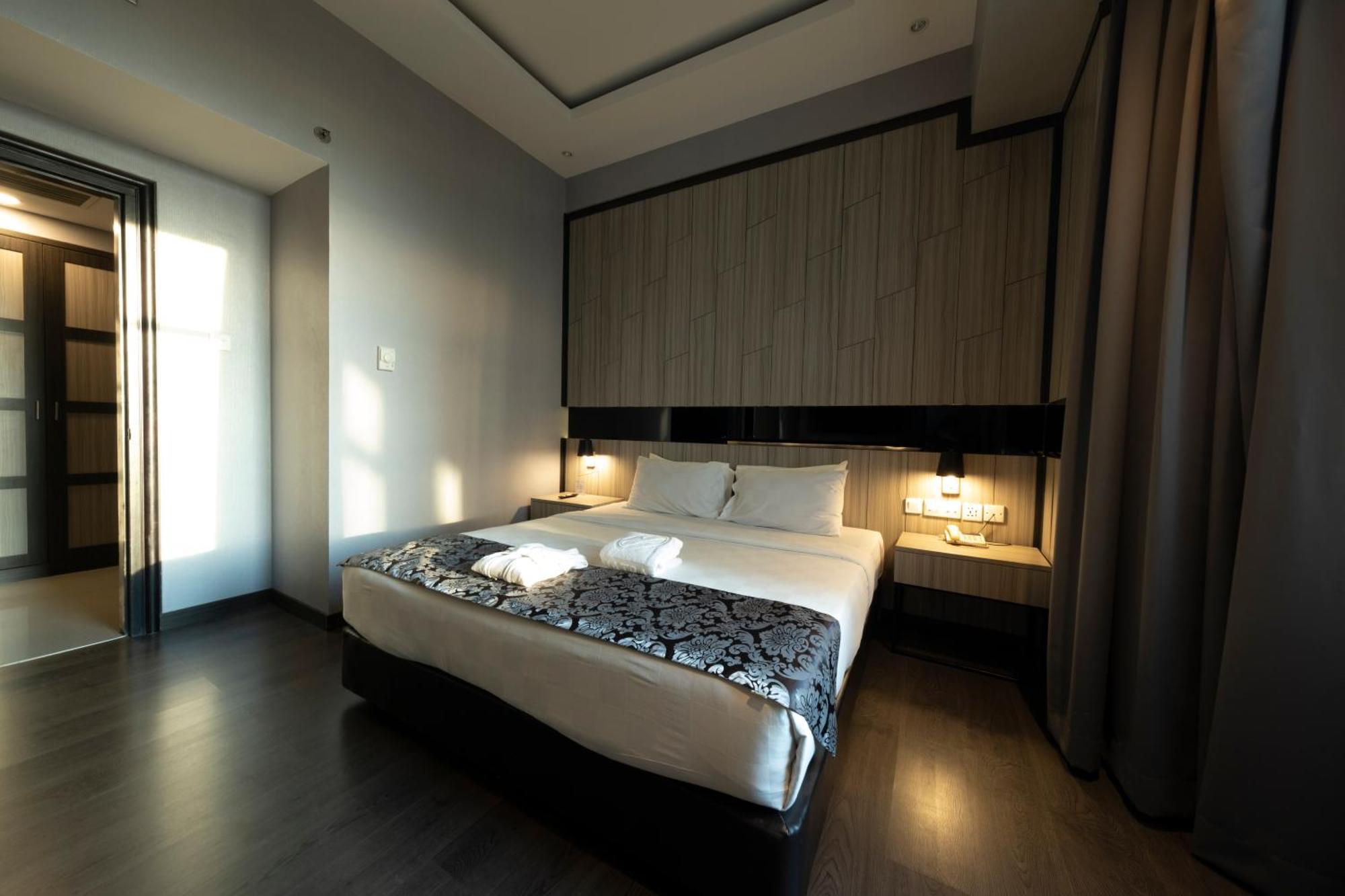 Hotel Grand Jatra 5*