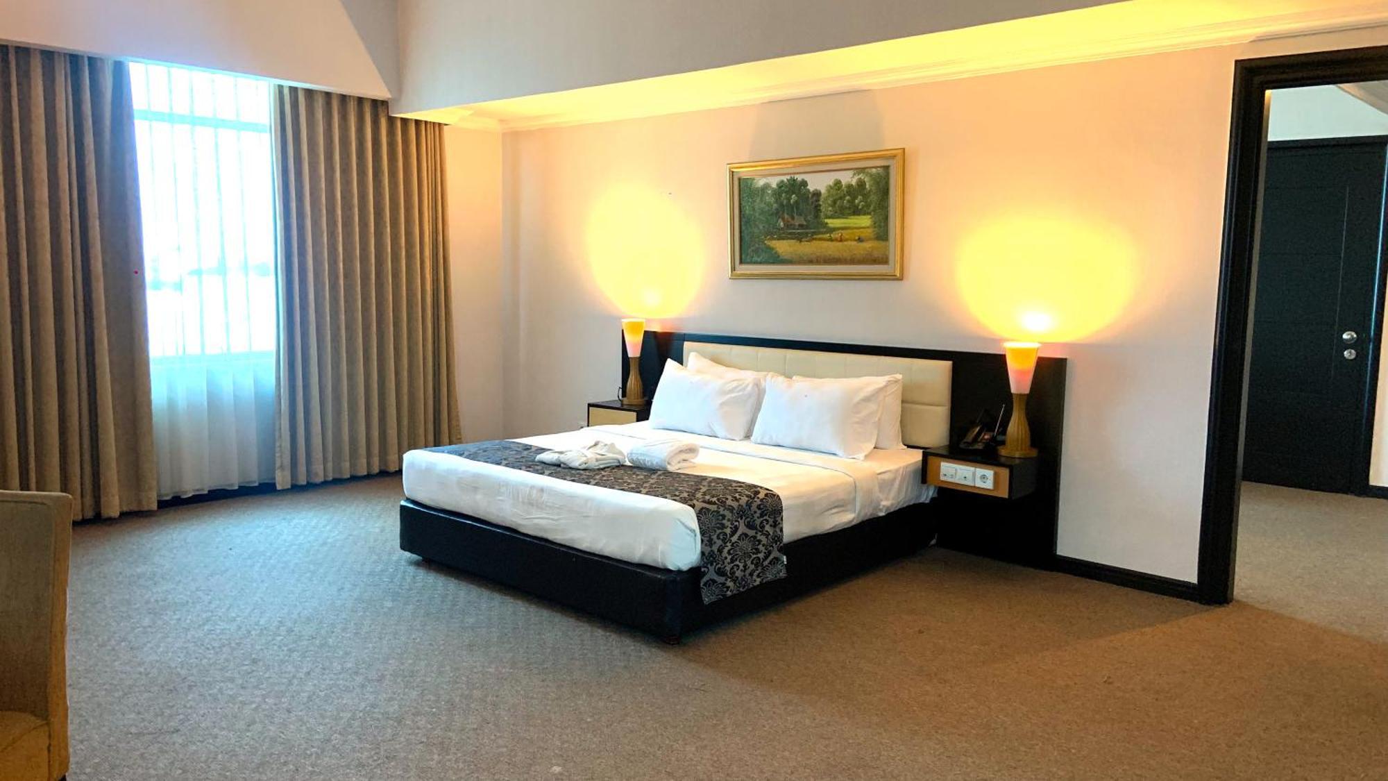 Grand Jatra Hotel