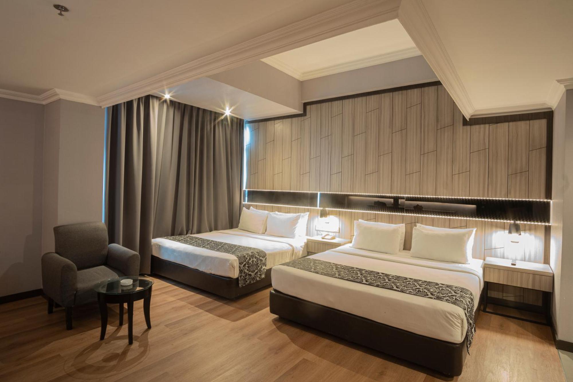 Hotel Grand Jatra 5*