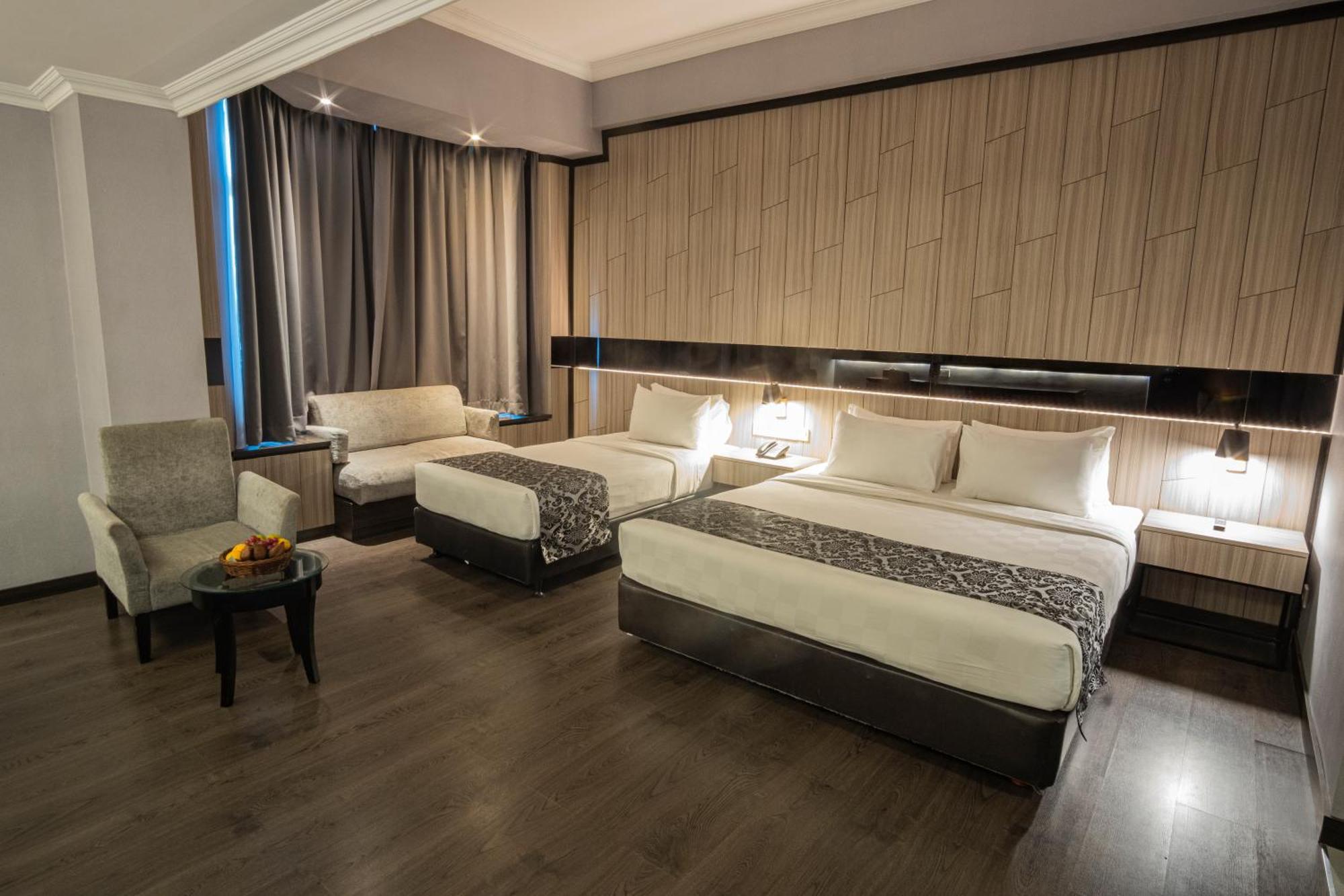 Grand Jatra Hotel